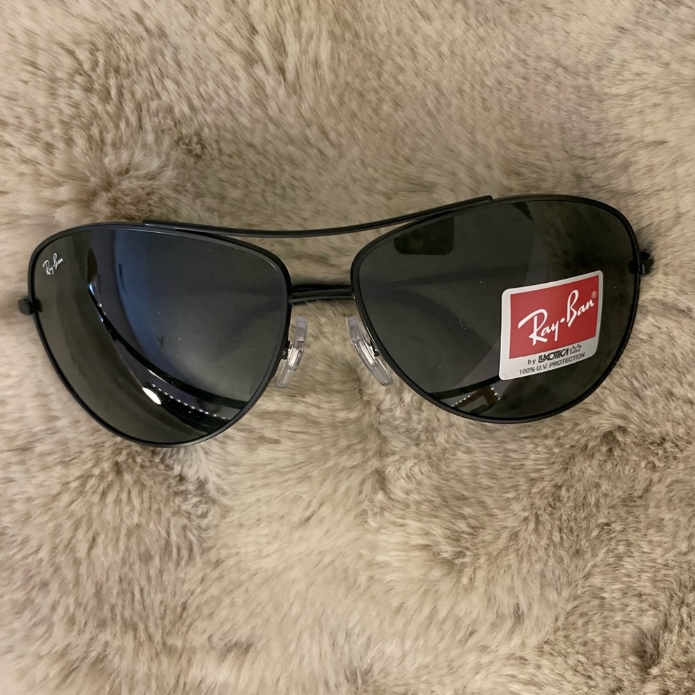 Ray-Ban Metal Aviator Sunglasses